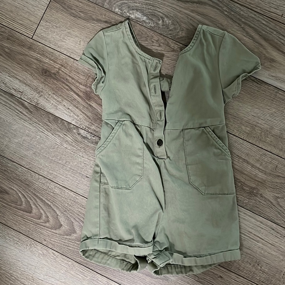 Toddler girls Old Navy romper